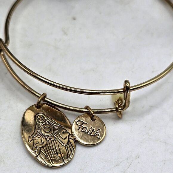 "5/$25" Set Of 3 Goldtone Inspirational Charm Bangle Bracelets - Picture 3 of 7